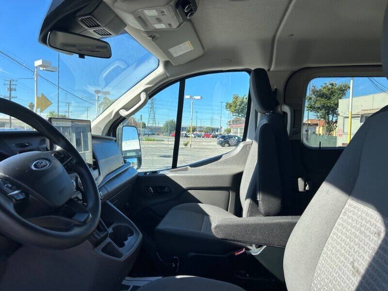 Used 2022 Ford Transit 350 XLT RWD image 15