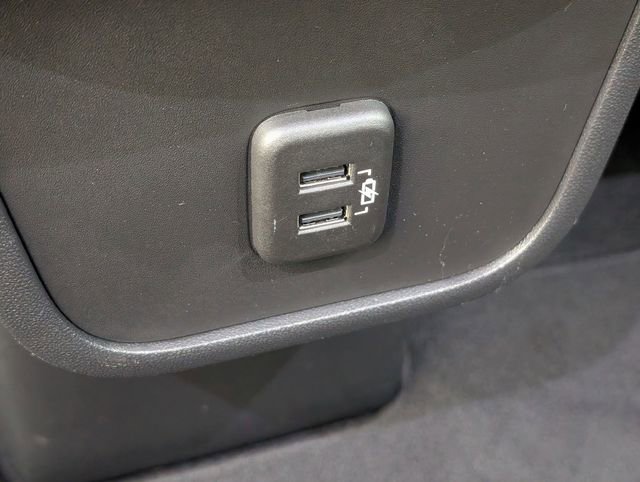 Used 2020 Chevrolet Equinox LS image 25