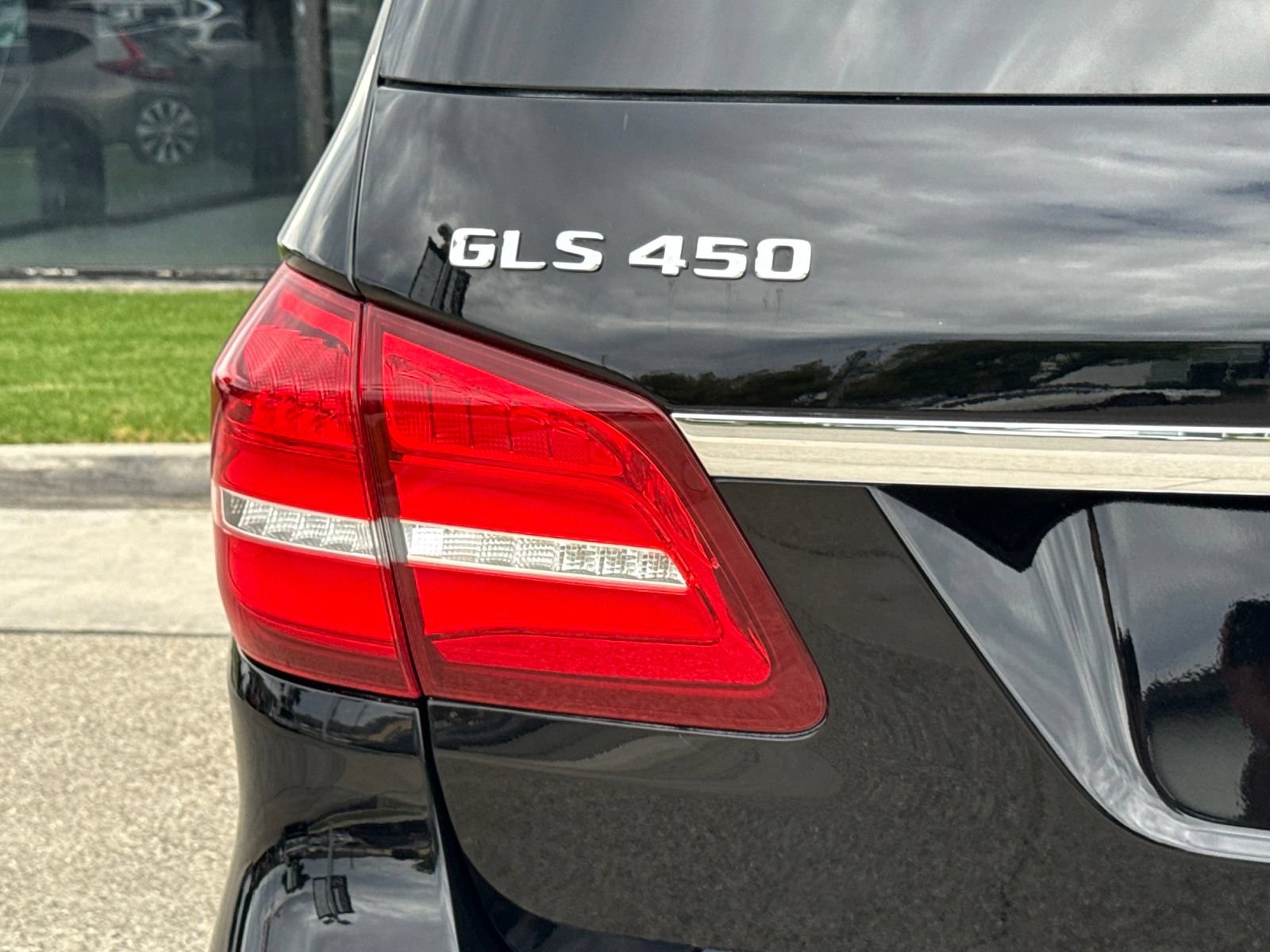 Used 2019 Mercedes-Benz GLS 450 4MATIC image 11