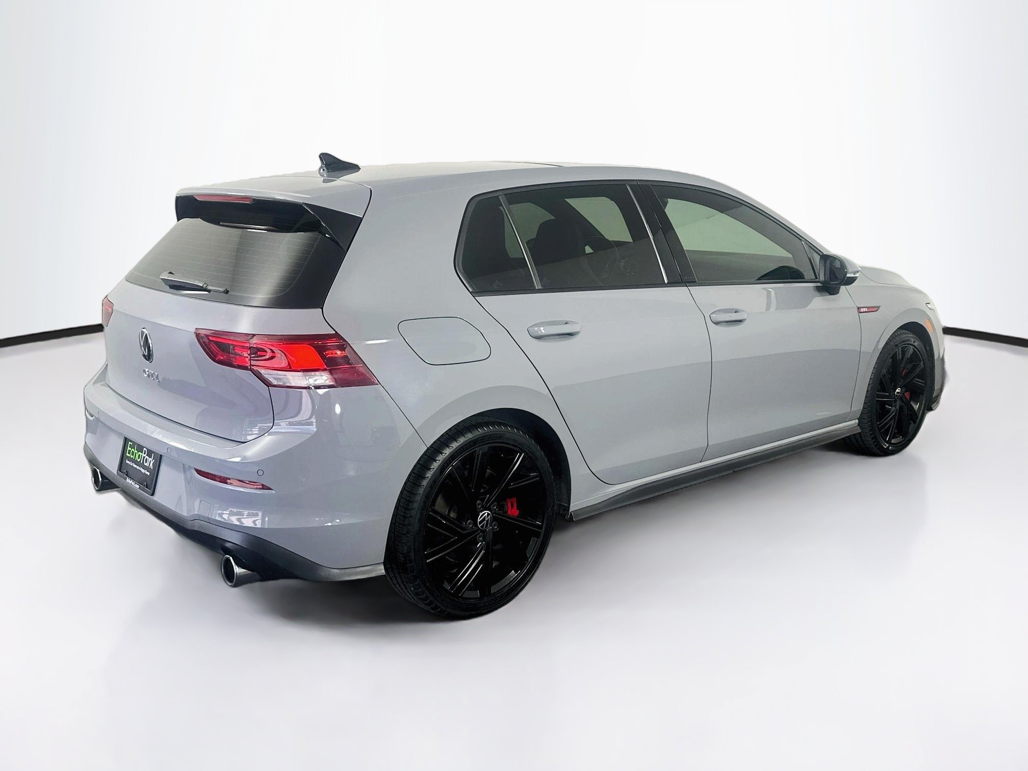 Used 2022 Volkswagen GTI SE FWD image 9