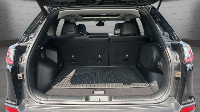 Used 2022 Jeep Cherokee Limited AWD/4WD image 27