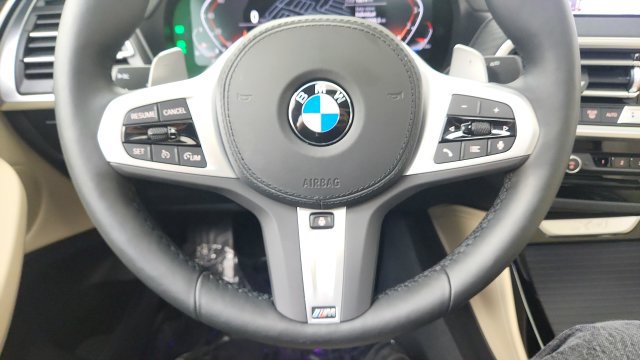 Used 2025 BMW X4 xDrive30i AWD/4WD image 63