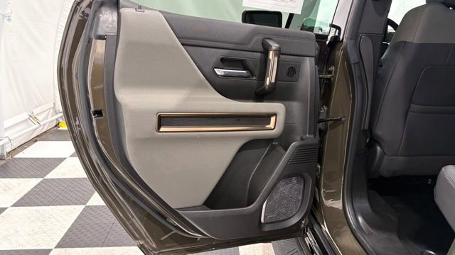 Used 2024 GMC Hummer EV 3X image 18