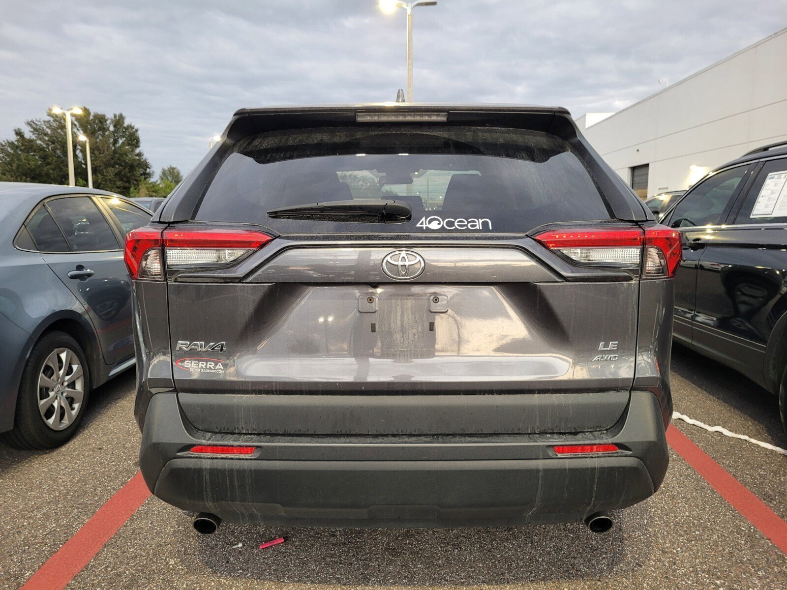 Used 2021 Toyota RAV4 LE image 4