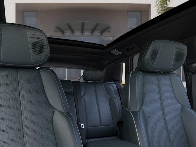 New 2026 Cadillac Lyriq Signature Sport w/ Nappa Leather Package RWD image 24