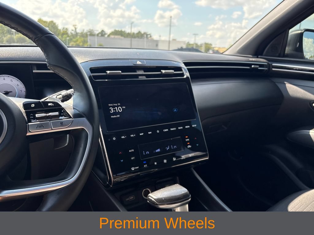 Used 2023 Hyundai Santa Cruz SEL Premium AWD/4WD image 17