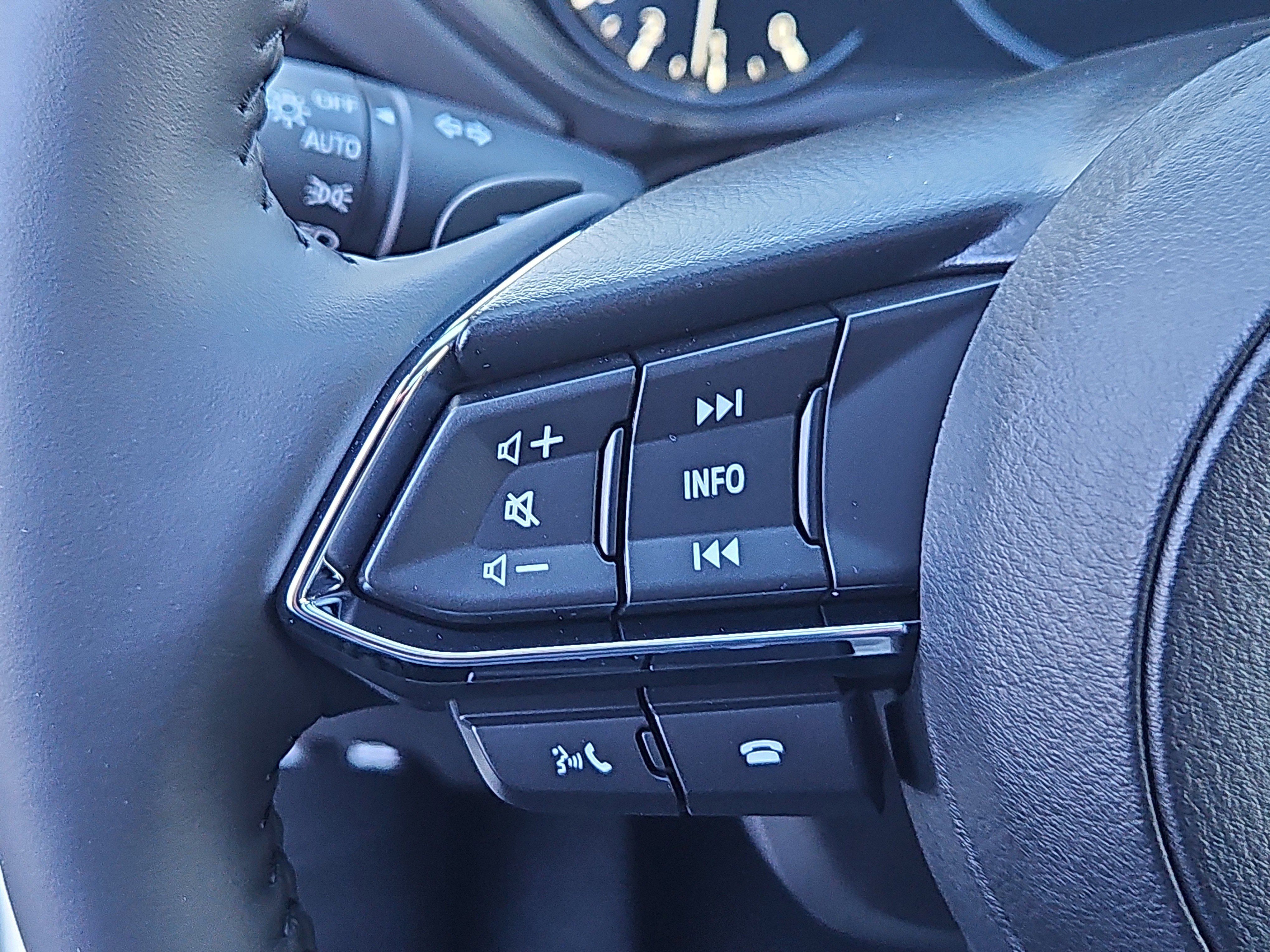 New 2025 MAZDA CX-5 AWD 2.5 S w/ Premium Plus Pkg image 16