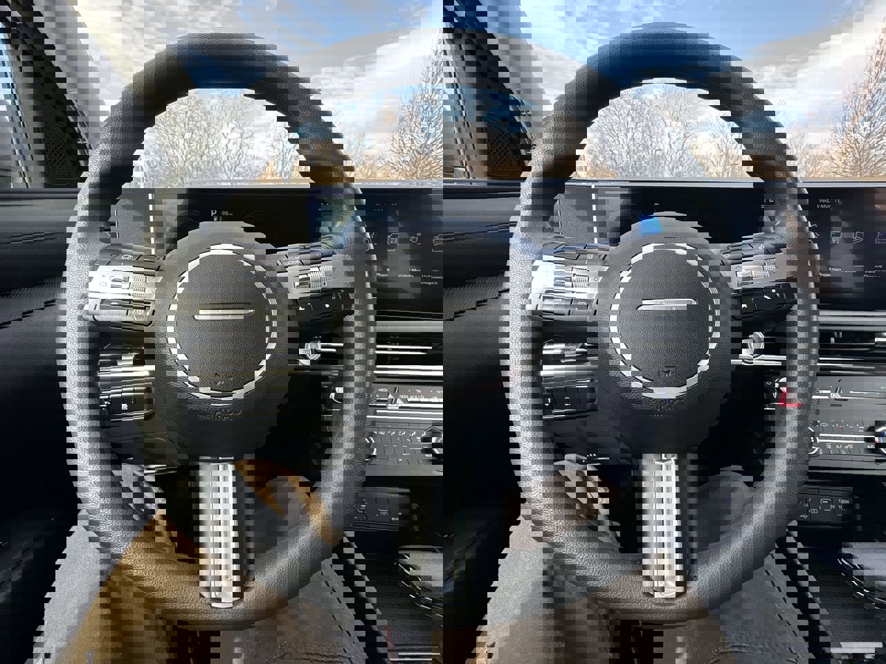 Used 2025 Hyundai Tucson SE image 15