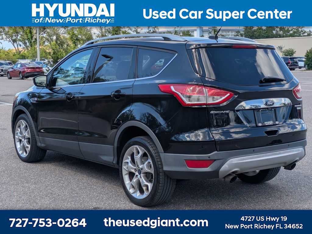Used 2016 Ford Escape Titanium w/ Equipment Group 301A AWD/4WD image 3