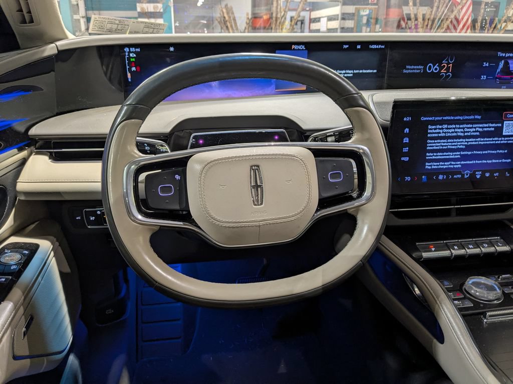 Used 2024 Lincoln Nautilus Premier w/ Equipment Group 102A AWD/4WD video 2