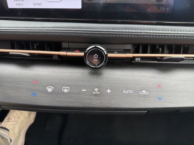 Used 2024 Nissan Ariya AWD image 27