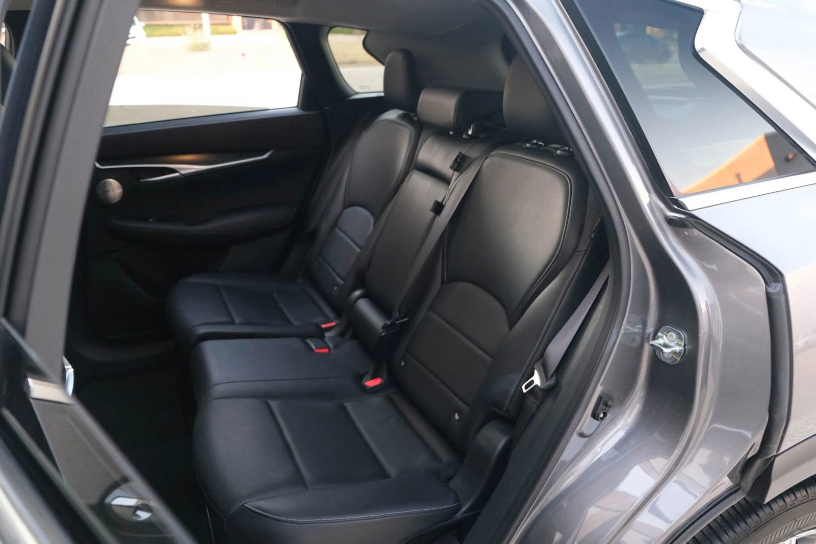 Used 2022 INFINITI QX50 Sensory image 27