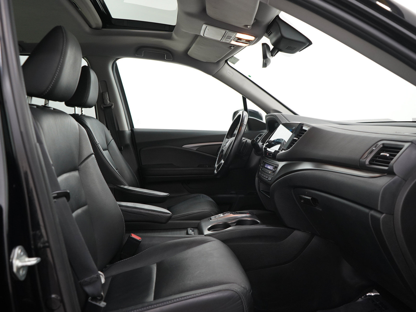 Used 2022 Honda Pilot Black Edition image 15