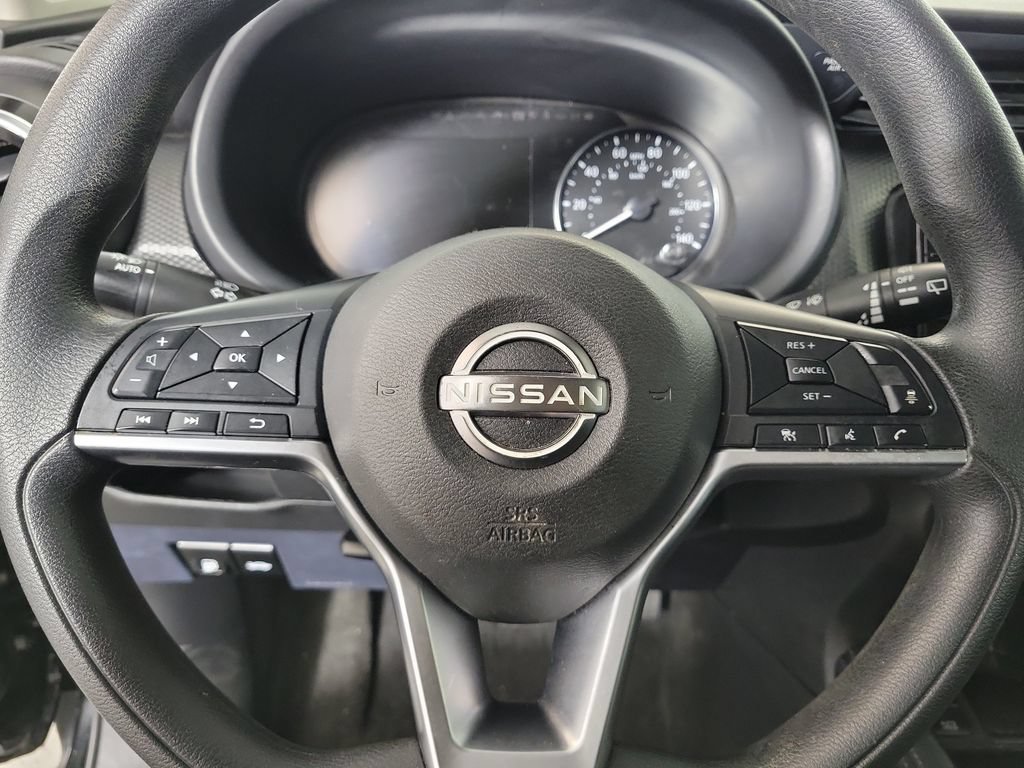 Used 2022 Nissan Kicks SV FWD image 15