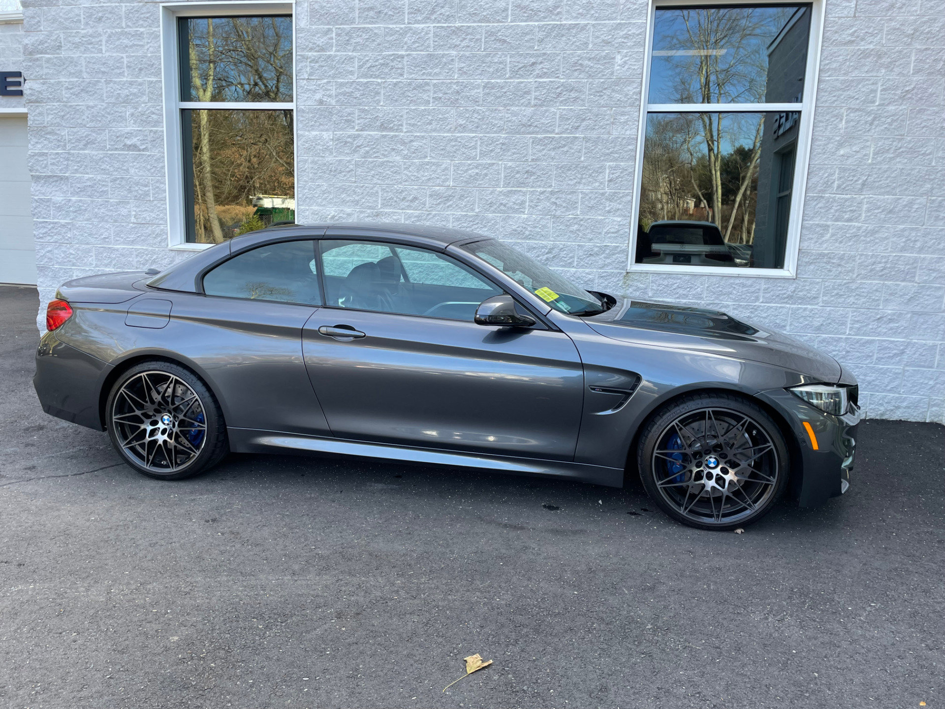 Used 2018 BMW M4 Convertible RWD image 50