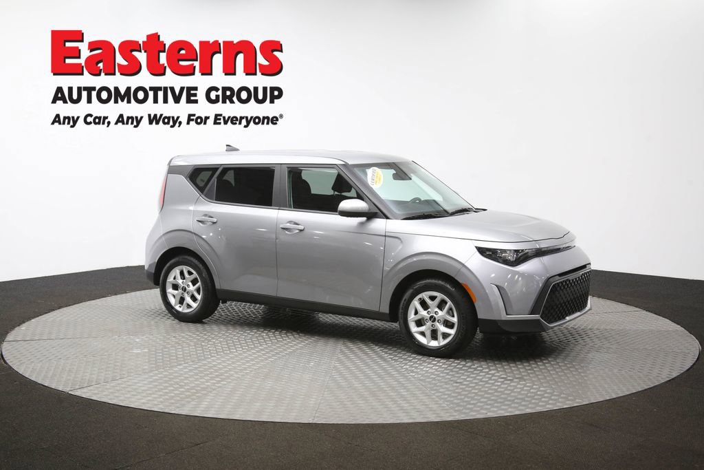 Used 2023 Kia Soul LX w/ Option Group 015 image 48
