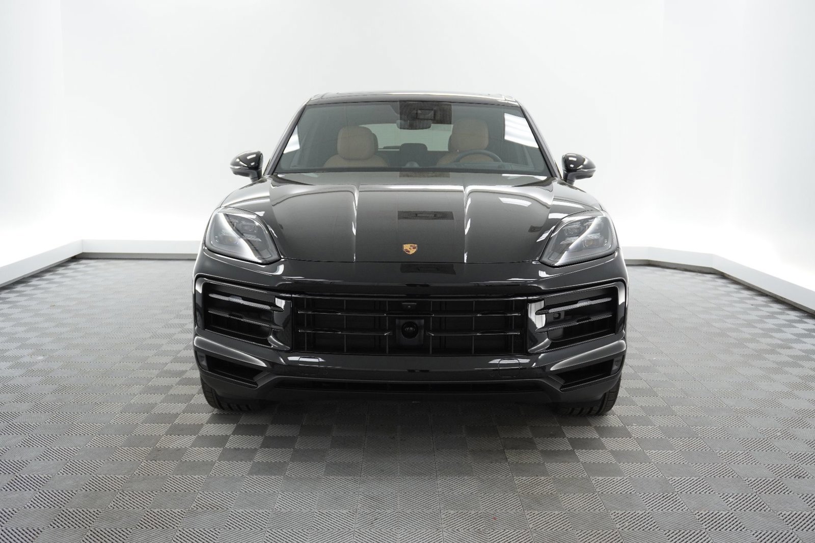 Certified 2025 Porsche Cayenne image 7