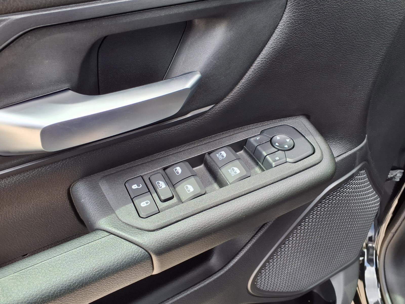 New 2026 RAM 1500 Express AWD/4WD image 11