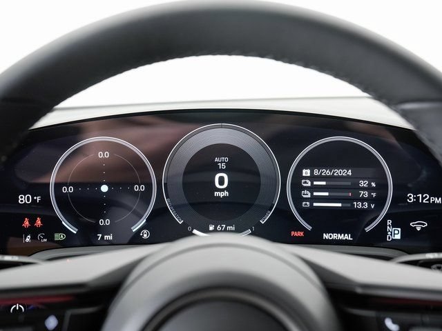 Used 2025 Porsche Taycan 4S AWD/4WD image 11