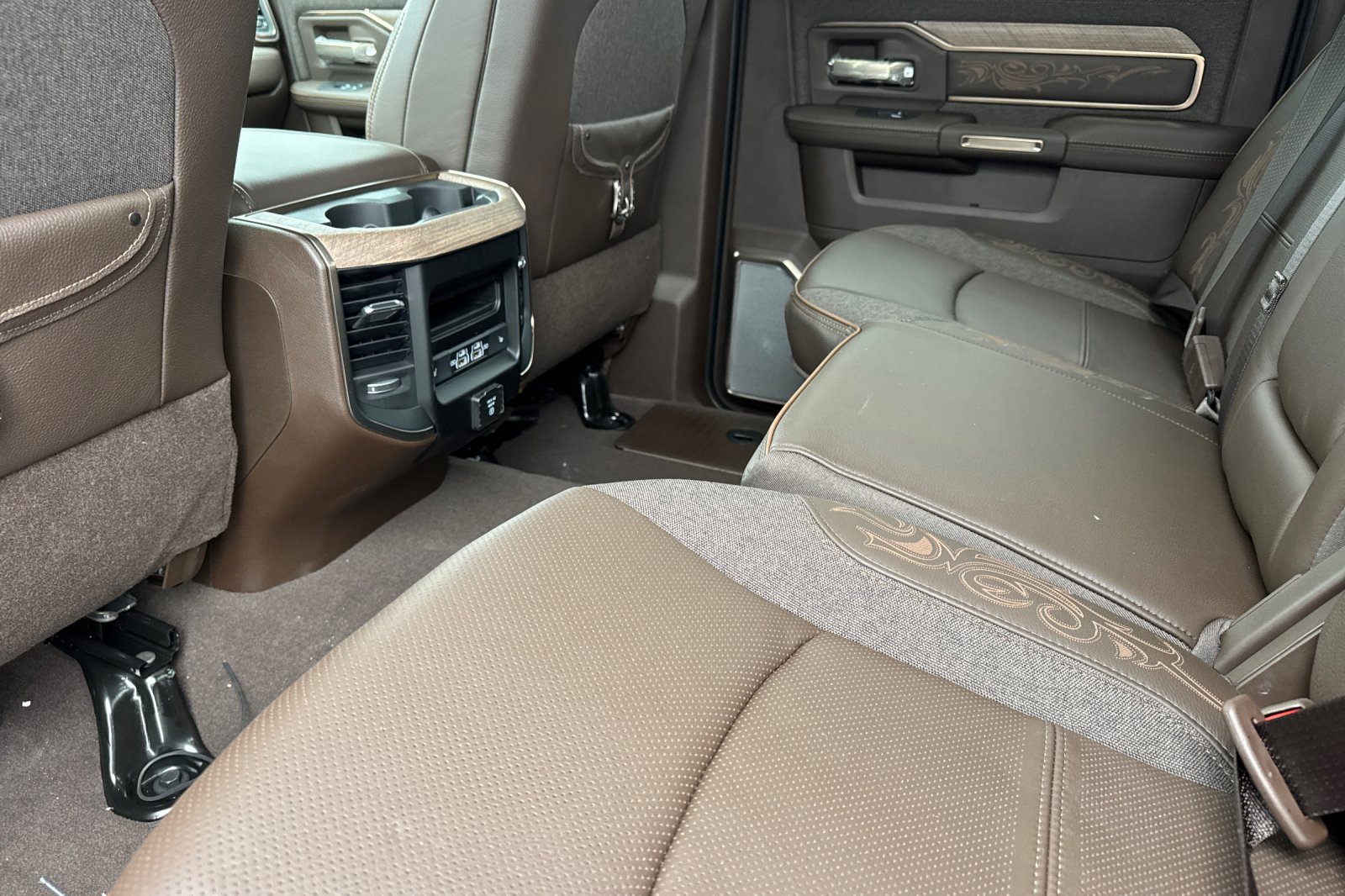 New 2026 RAM 3500 Limited image 11