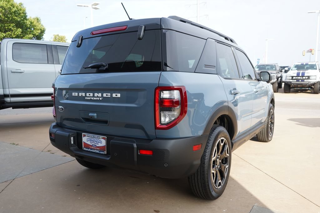 New 2025 Ford Bronco Sport Outer Banks w/ Outer Banks Tech Package+ AWD/4WD image 11