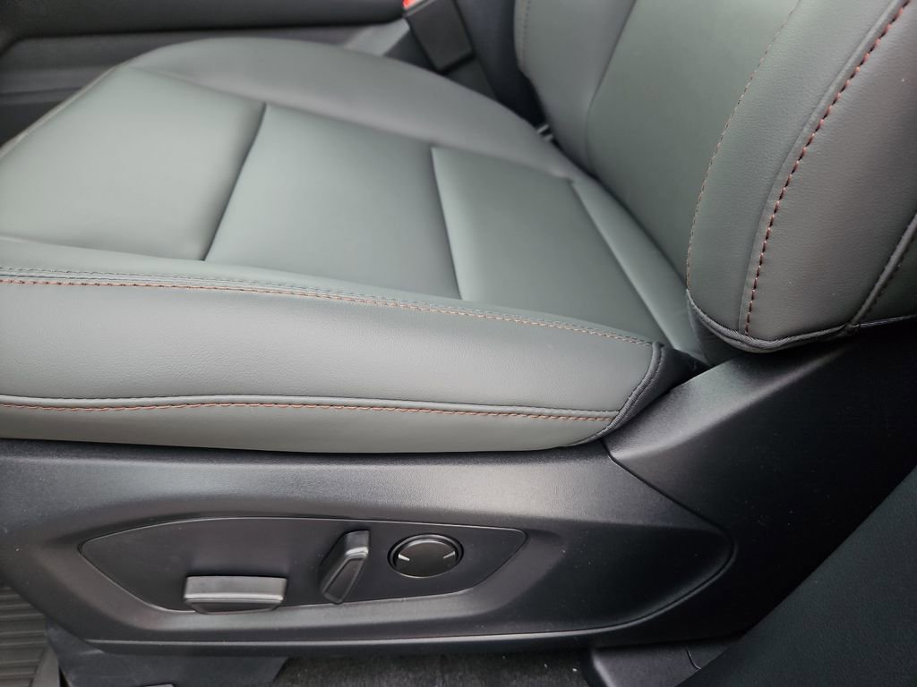 New 2026 Ford Explorer Active w/ Active Comfort Package image 23