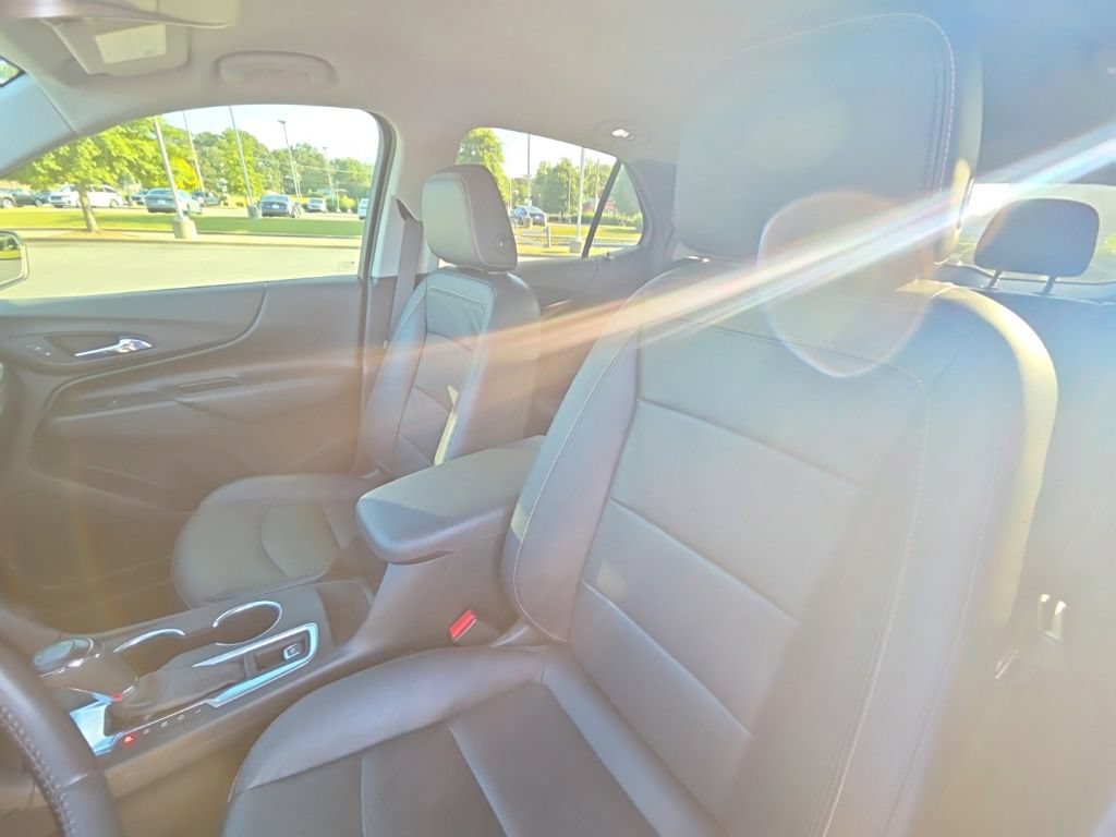 Used 2020 Chevrolet Equinox LT w/ Sport Edition FWD image 27