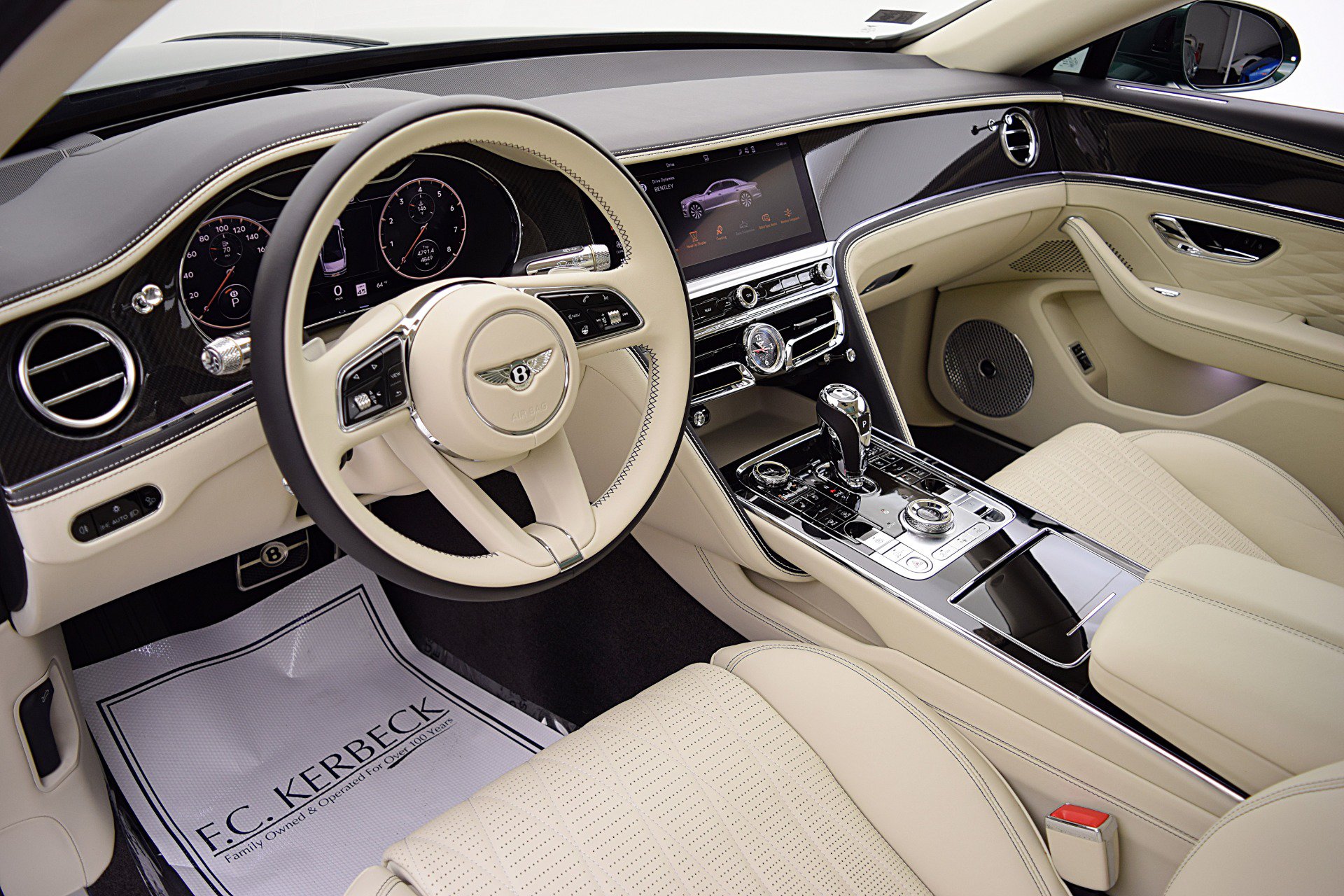 Certified 2022 Bentley Flying Spur V8 AWD/4WD image 42