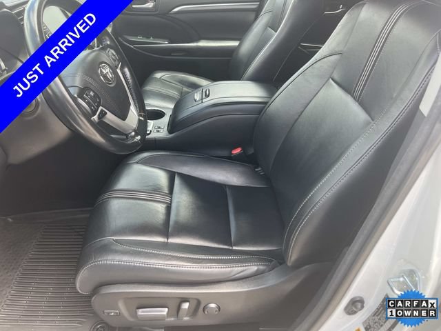 Used 2017 Toyota Highlander SE FWD image 27