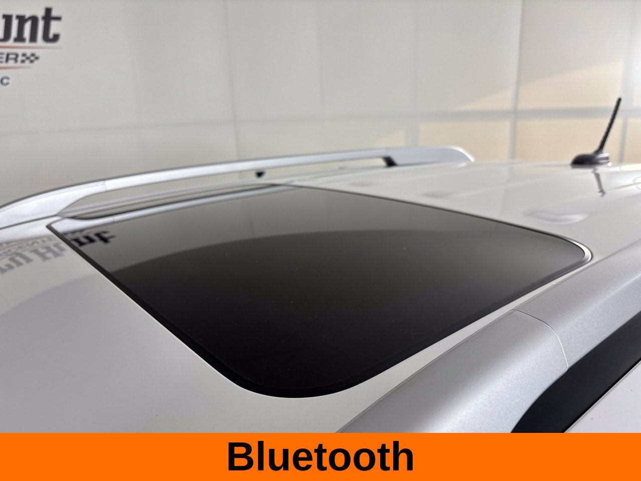 Used 2025 Hyundai Venue SEL FWD image 10