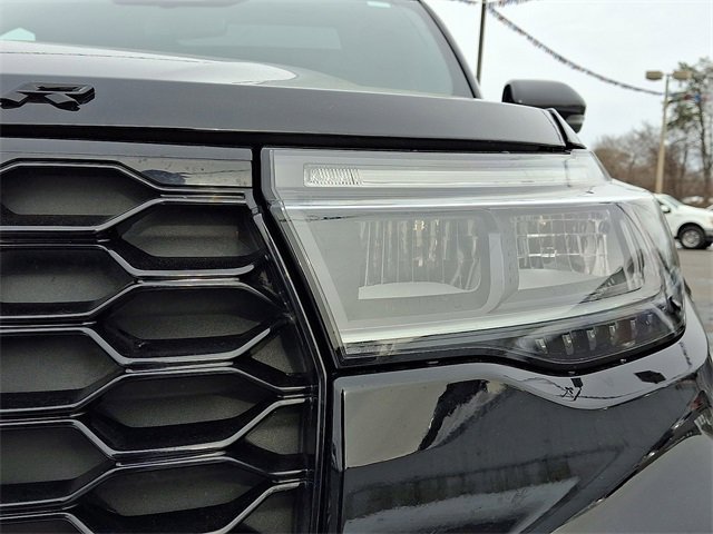 Used 2025 Ford Explorer ST image 9