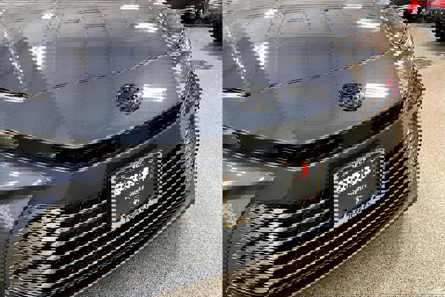 Used 2026 Toyota Camry XLE image 30