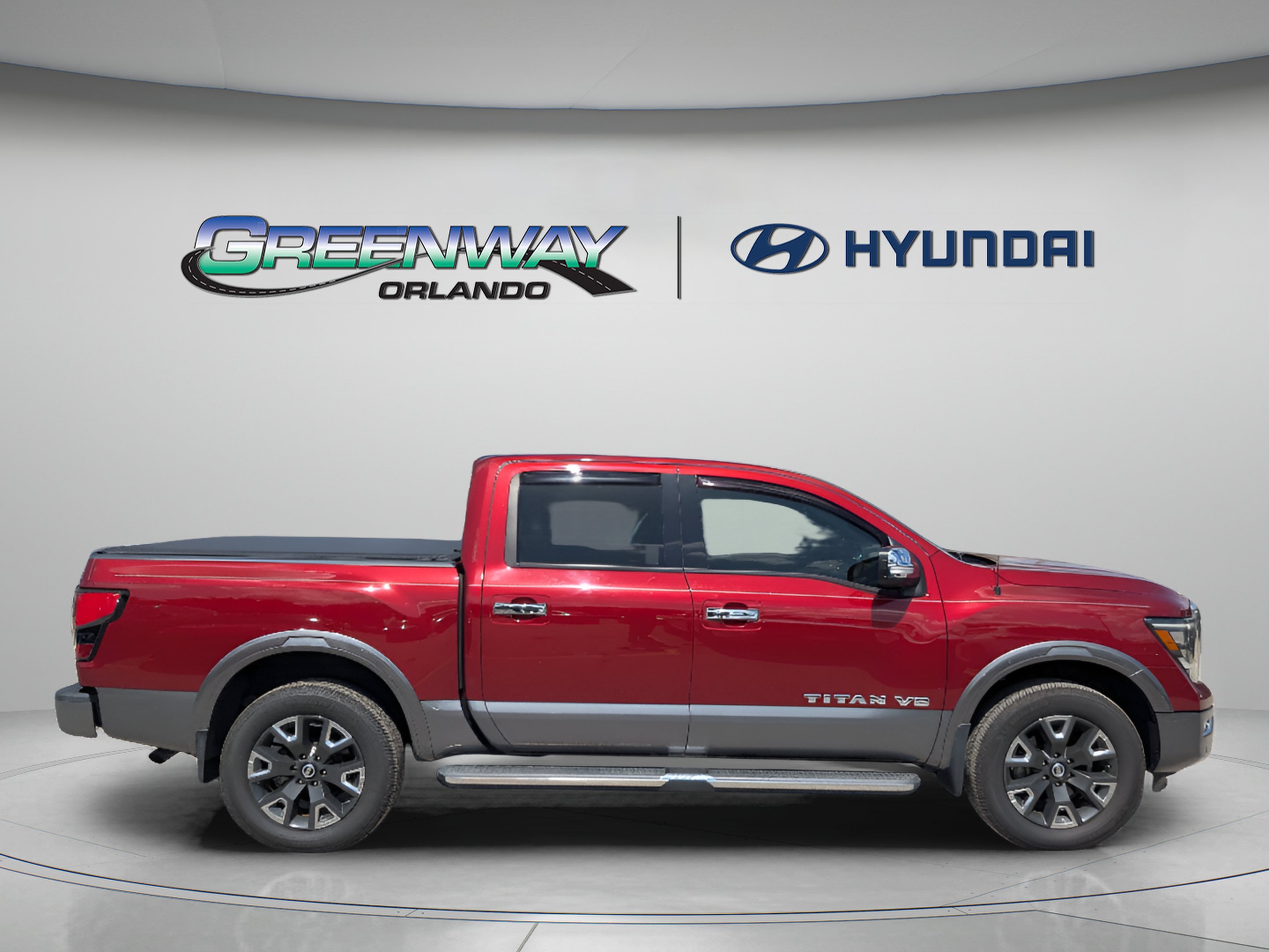 Used 2020 Nissan Titan Platinum Reserve w/ Moonroof Package AWD/4WD image 9