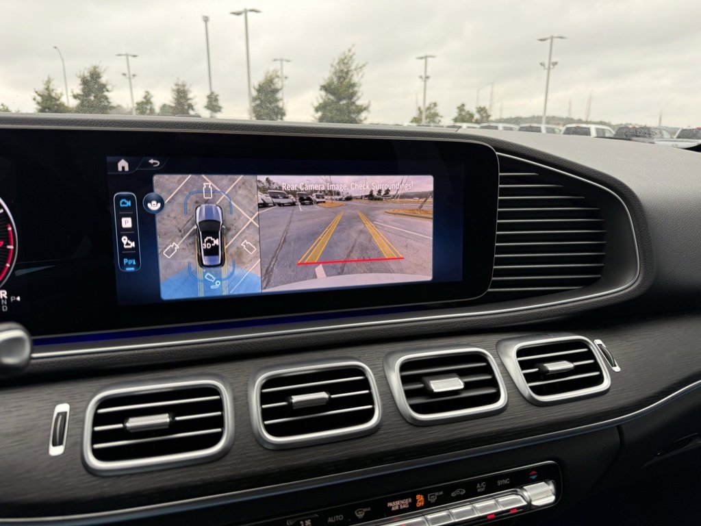 Used 2025 Mercedes-Benz GLE 350 4MATIC image 17