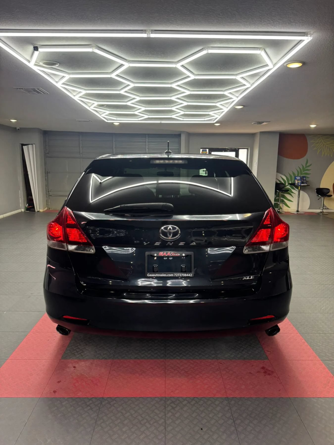 Used 2015 Toyota Venza XLE FWD image 6