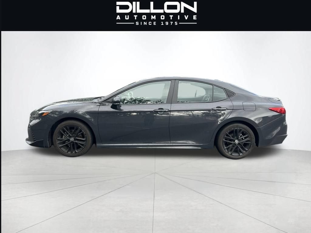 Used 2025 Toyota Camry SE FWD image 18