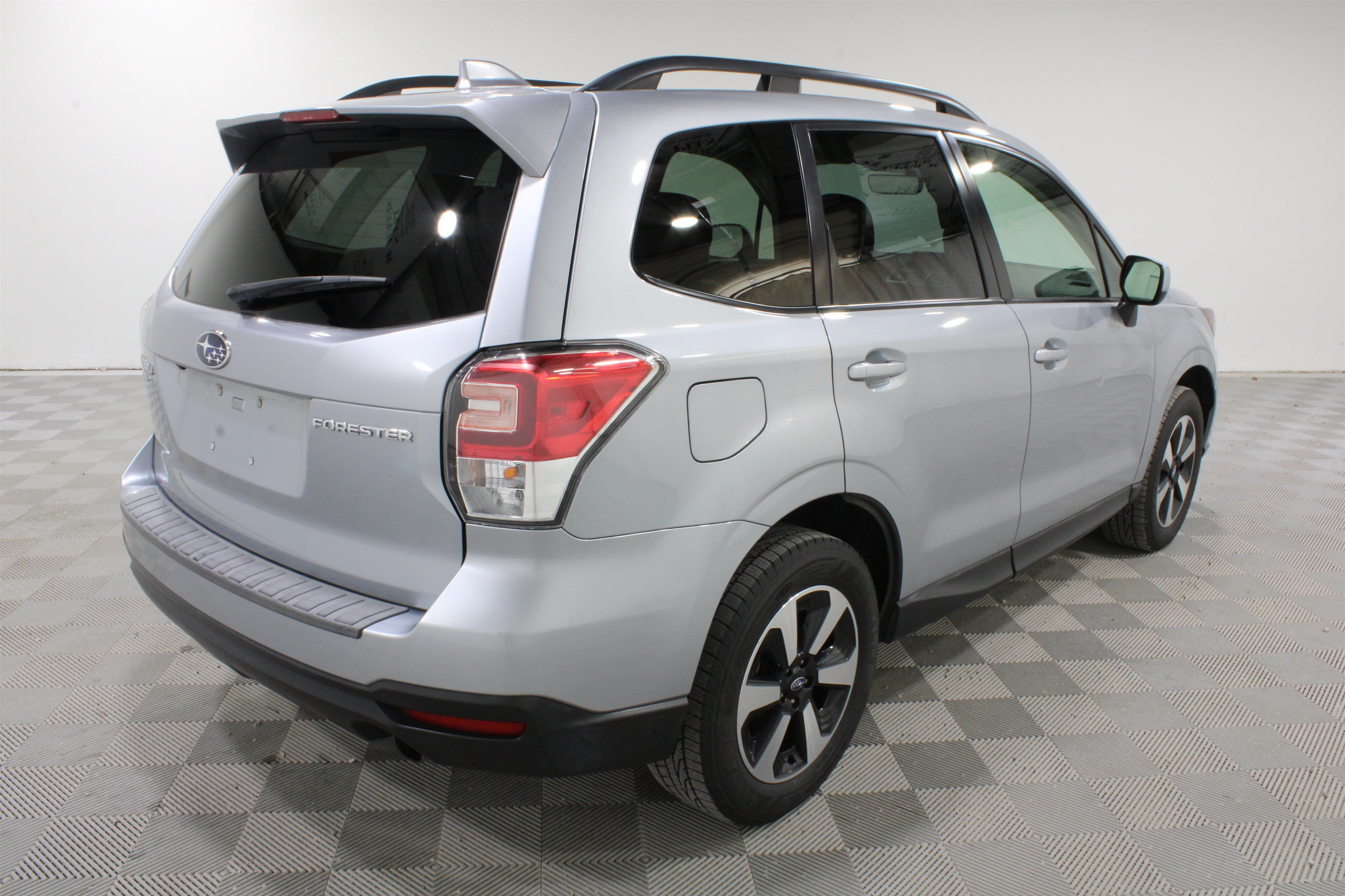 Used 2018 Subaru Forester 2.5i Premium AWD/4WD image 27