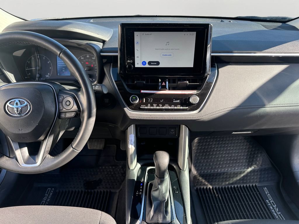 Used 2024 Toyota Corolla Cross LE image 14