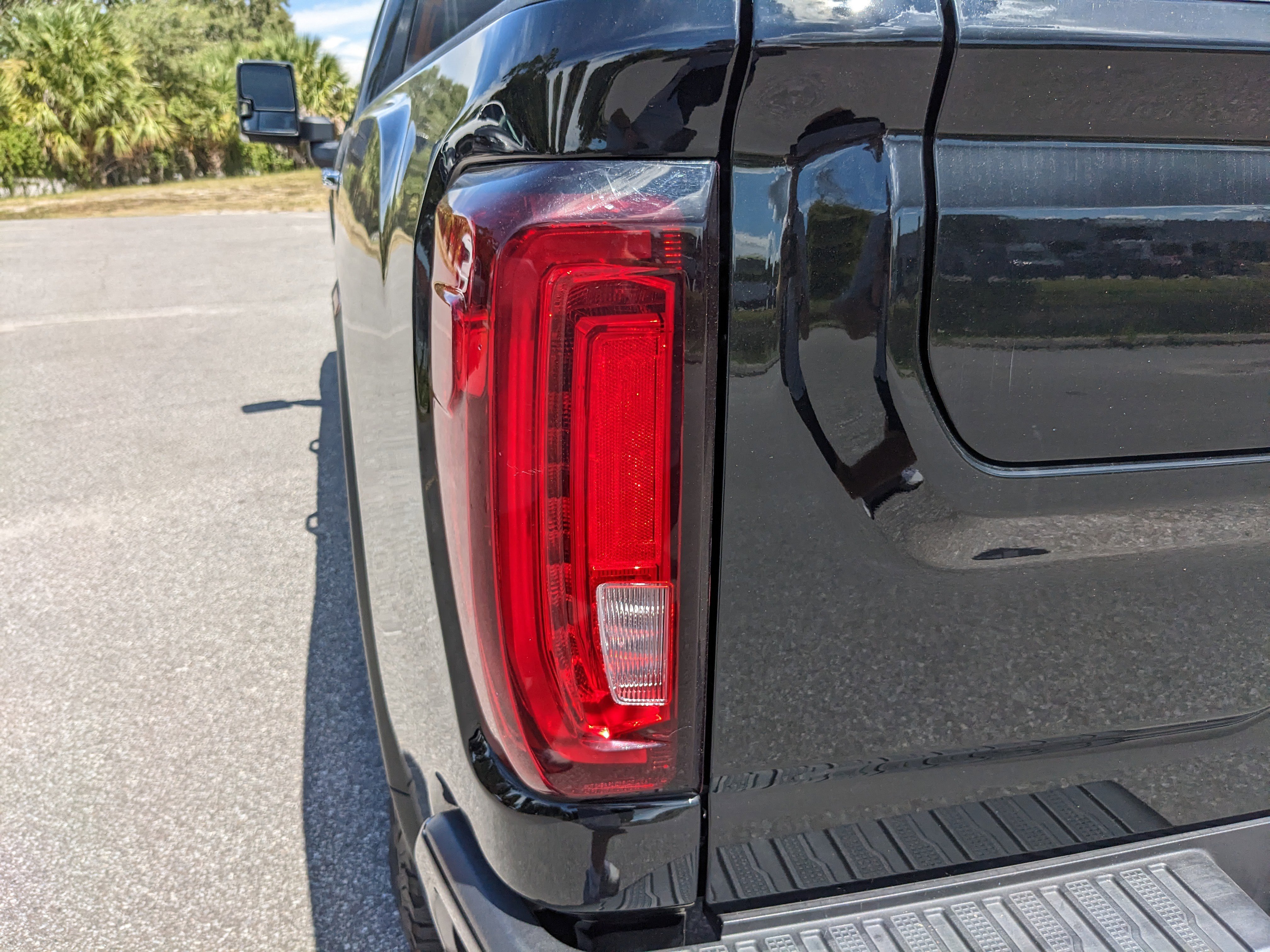 Used 2020 GMC Sierra 2500 Denali w/ Technology Package image 13