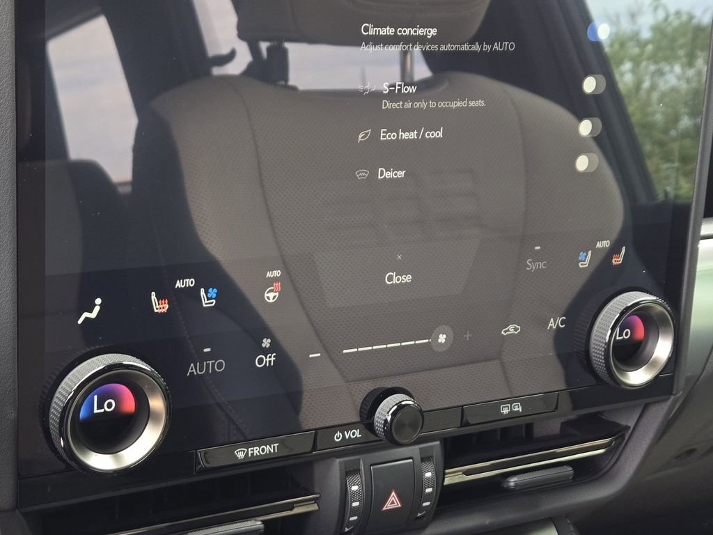 Used 2024 Lexus GX 550 image 19