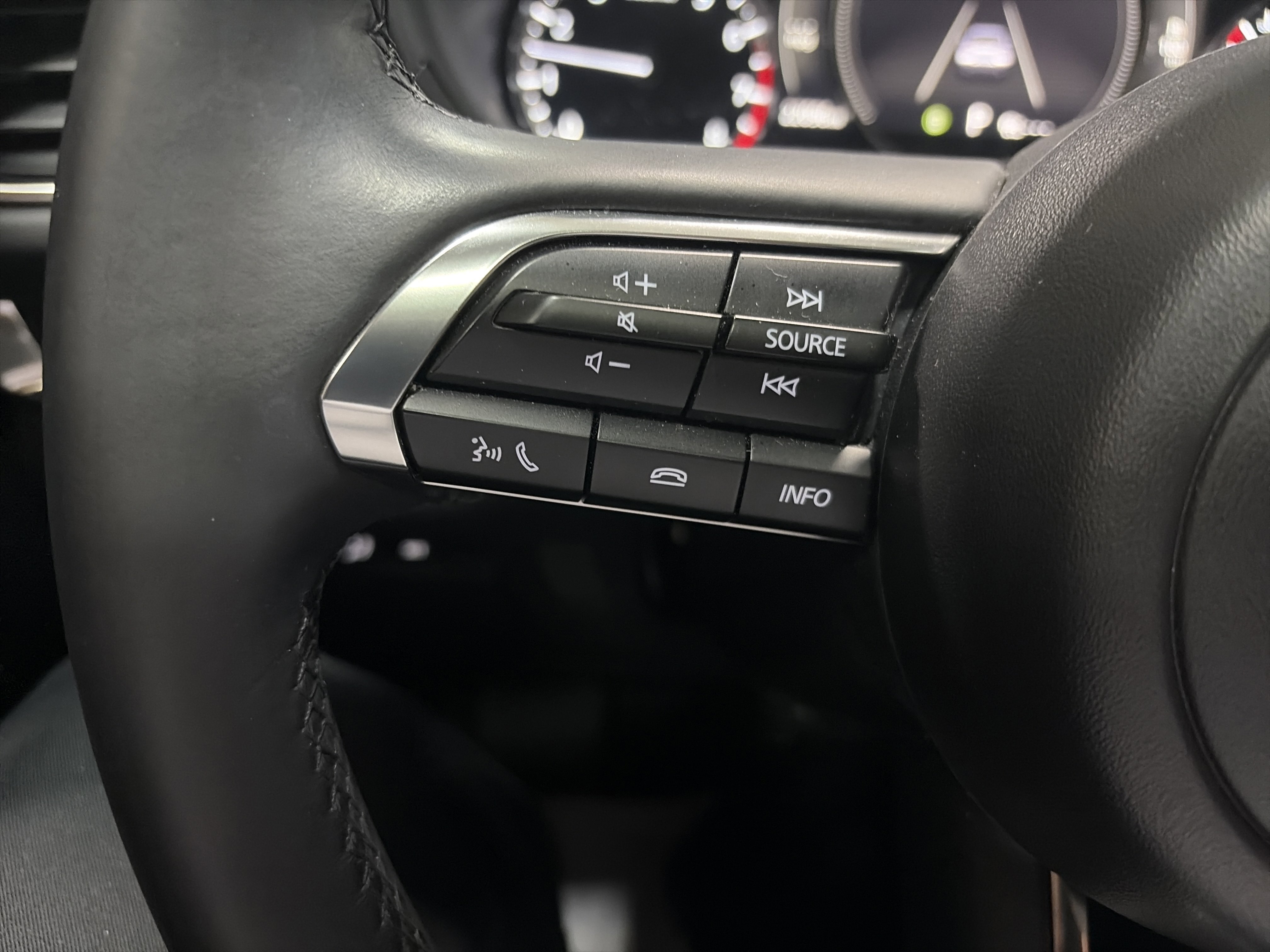 Used 2024 MAZDA CX-30 AWD 2.5 S w/ Preferred Package image 17