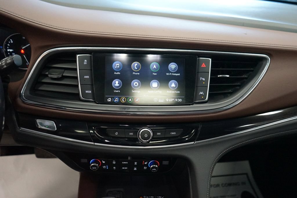 Used 2021 Buick Enclave Avenir w/ Avenir Technology Package AWD/4WD image 7