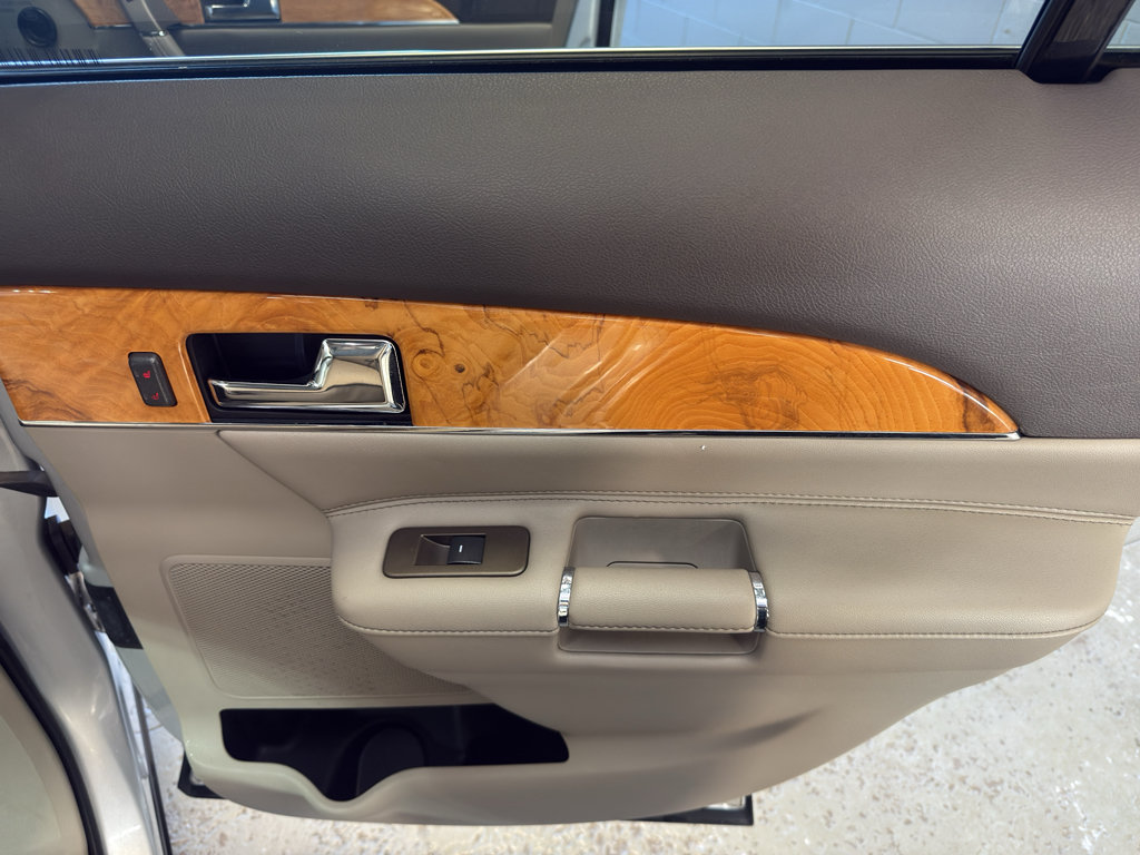 Used 2015 Lincoln MKX AWD w/ Equipment Group 102A image 25