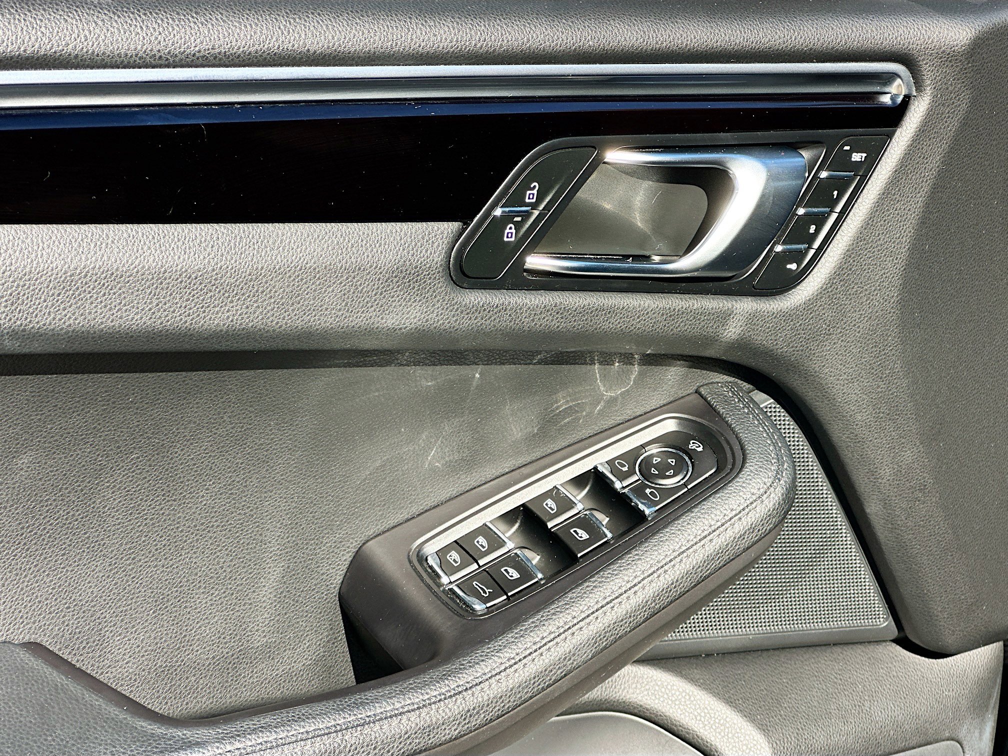 Used 2024 Porsche Macan S image 18