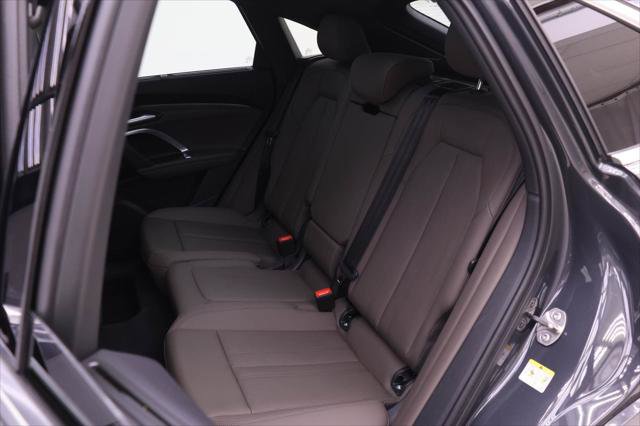 Certified 2025 Audi Q5 Premium Plus w/ Premium Plus image 12