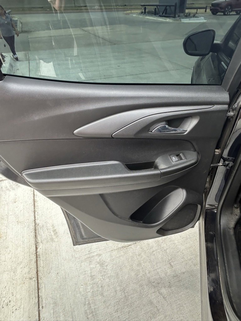 Used 2021 Chevrolet TrailBlazer LT w/ Convenience Package image 12