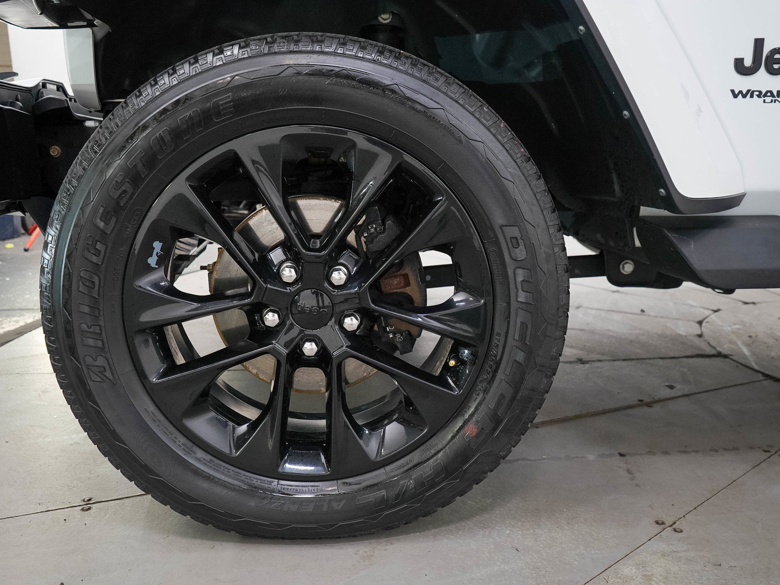 Used 2021 Jeep Wrangler Unlimited Sahara AWD/4WD image 27