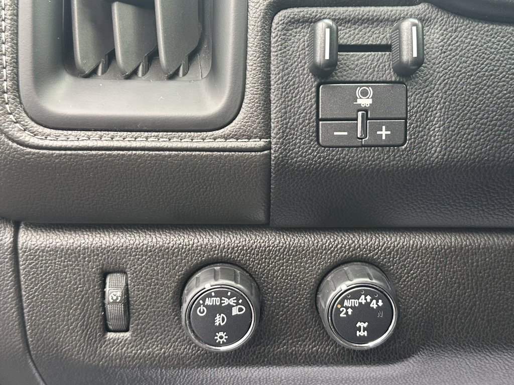 Used 2019 GMC Canyon SLE w/ Driver Alert Package image 22