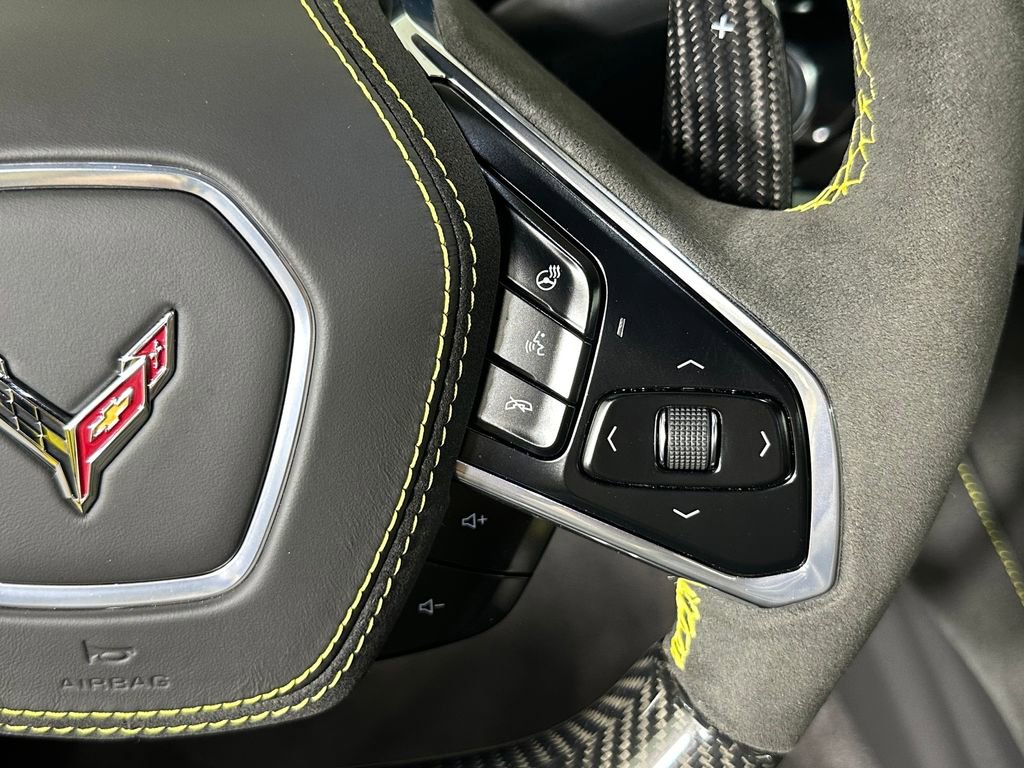 Used 2025 Chevrolet Corvette ZR1 w/ Stealth Interior Trim Package RWD image 22