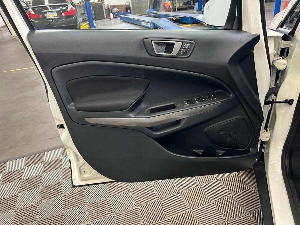 Used 2021 Ford EcoSport SE w/ SE Convenience Package FWD image 19